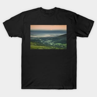 Glyn Tarell from Craig Cerrig-gleisiad, Brecon Beacons National Park, Wales T-Shirt